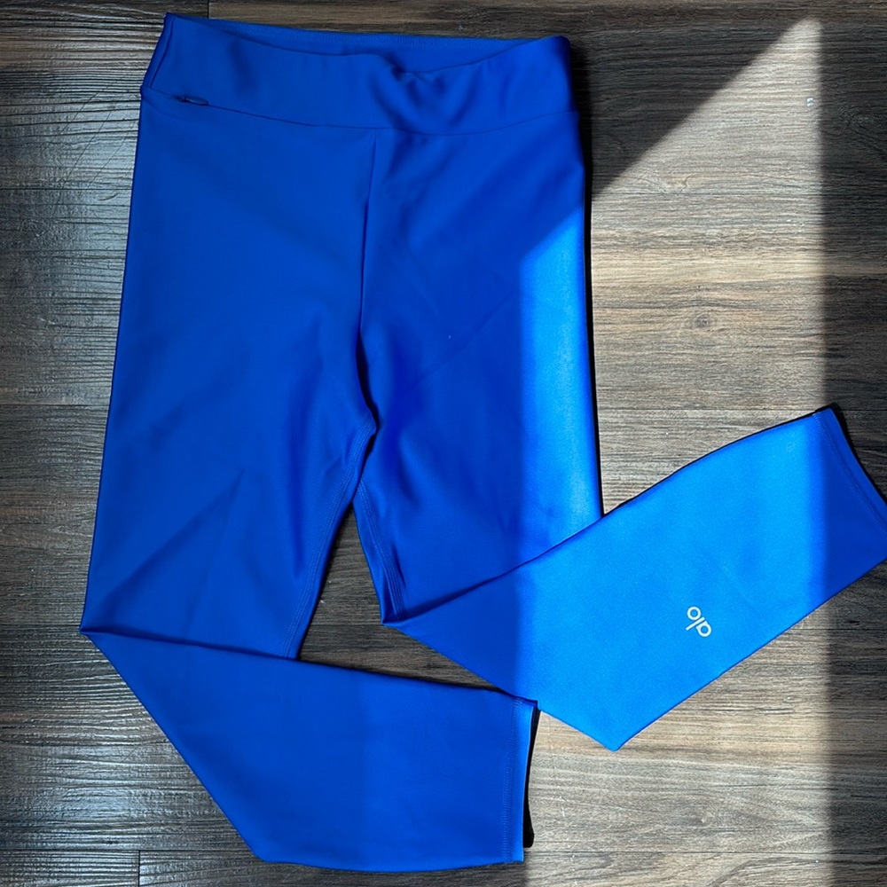 Alo Yoga Capri leggings